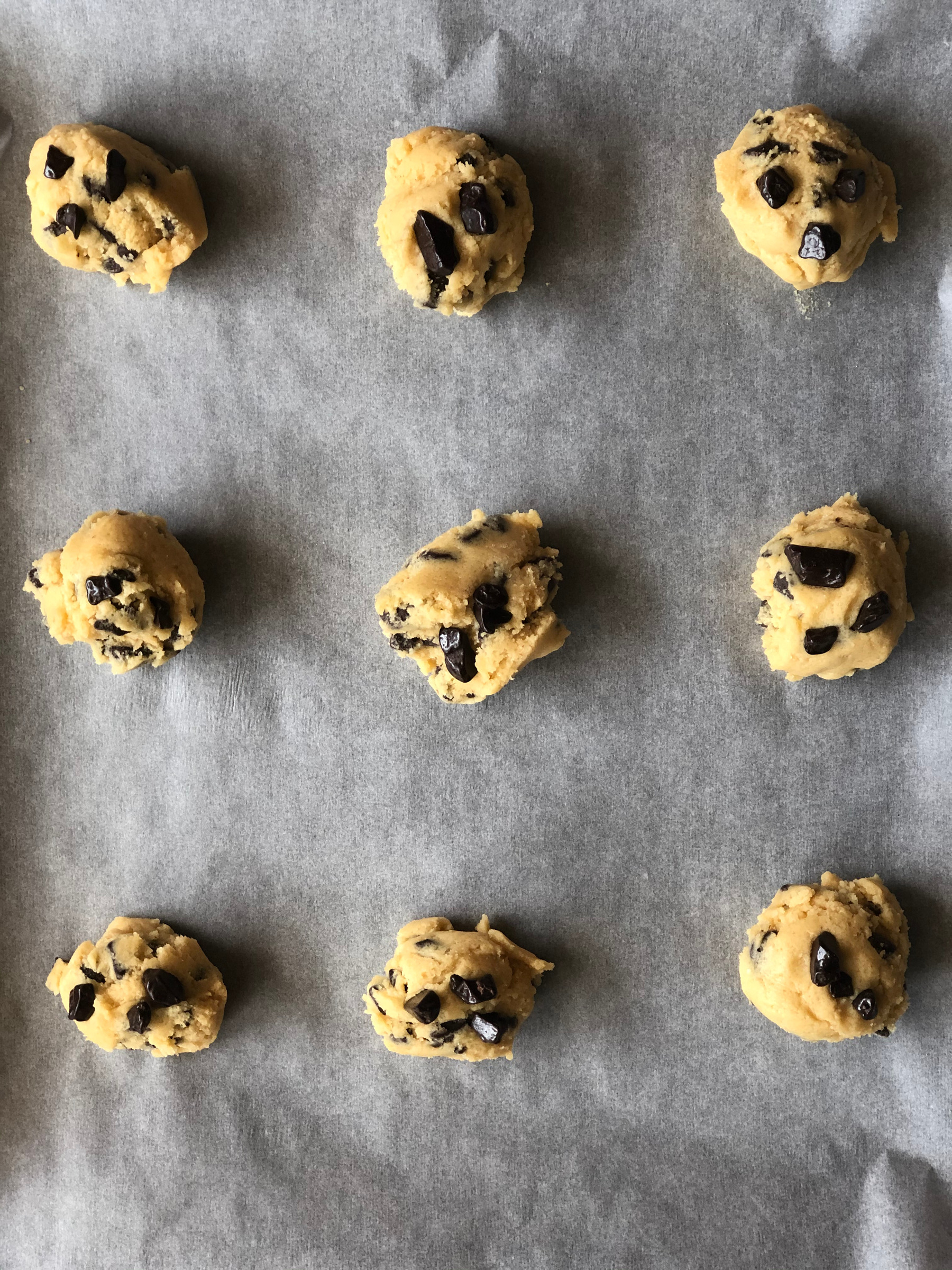 Tuzlu Çikolata Parçalı Kurabiye - Salty Chocolate Chunk Cookie tarifi