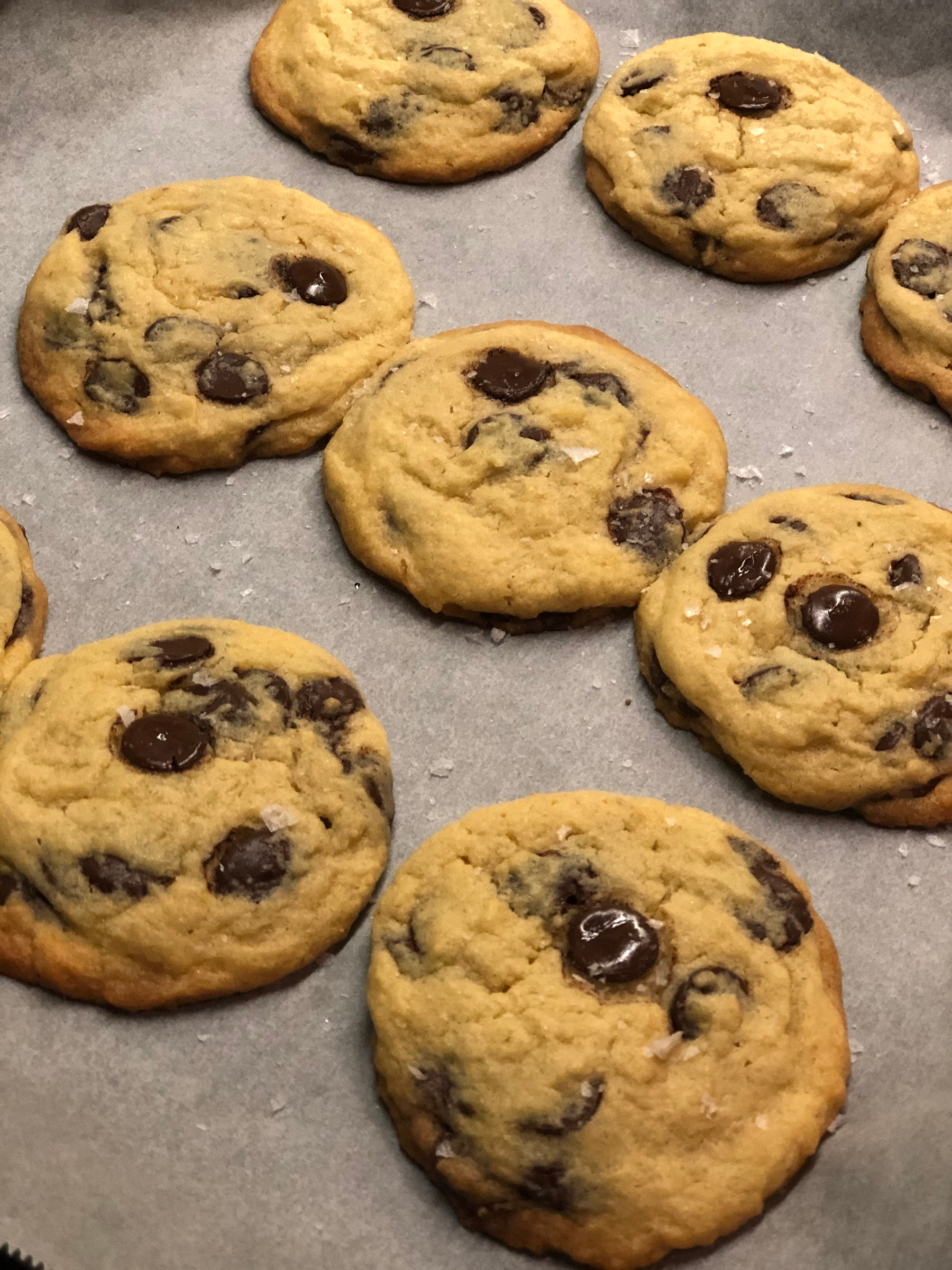 Tuzlu Çikolata Parçalı Kurabiye - Salty Chocolate Chunk Cookie tarifi - hazırlık aşaması