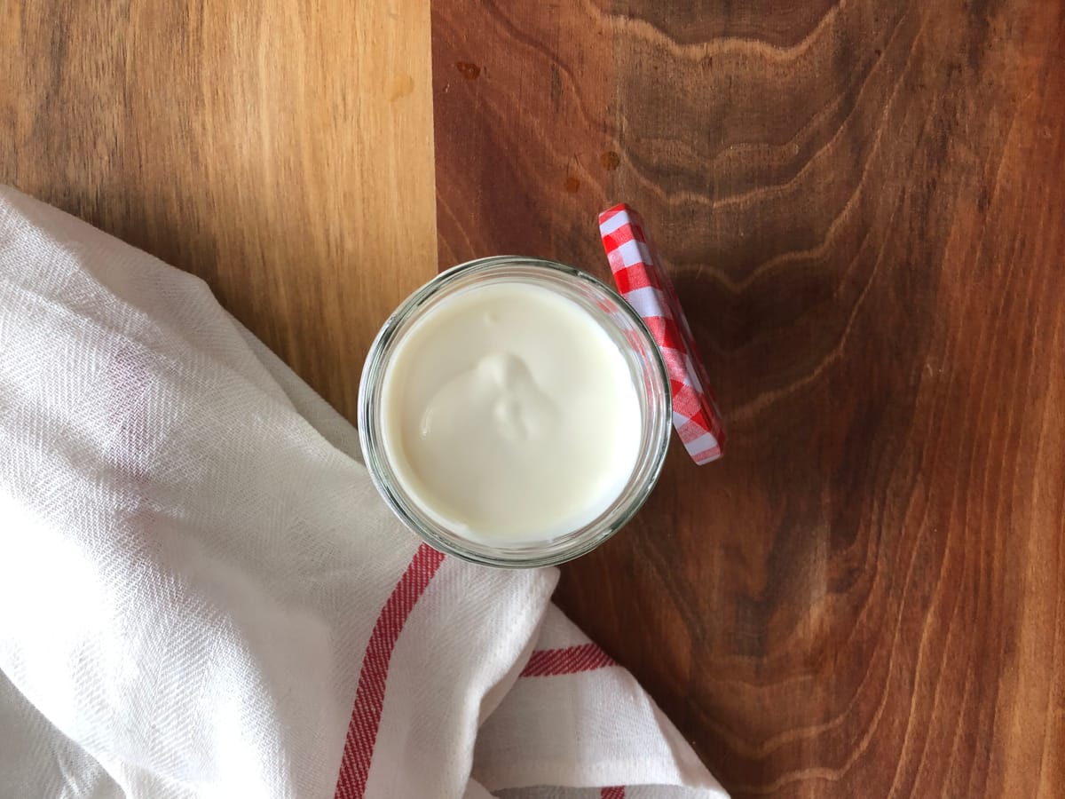 Ekşi Krema (Homemade Sour Cream)