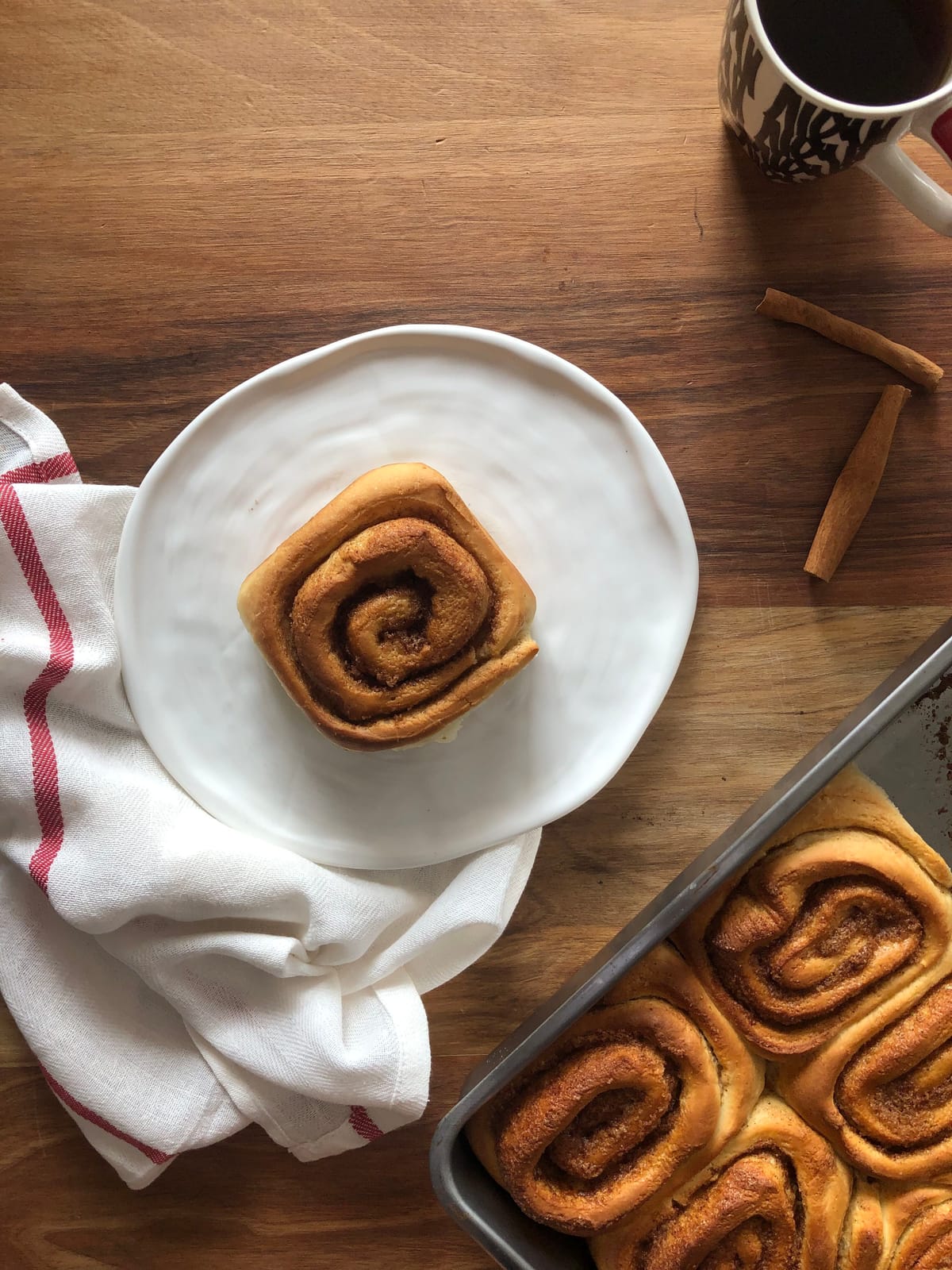 Tarçınlı Rulo (Cinnamon Roll)