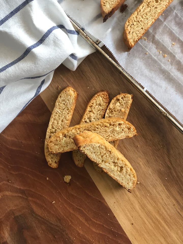 Bademli Biscotti tarifi